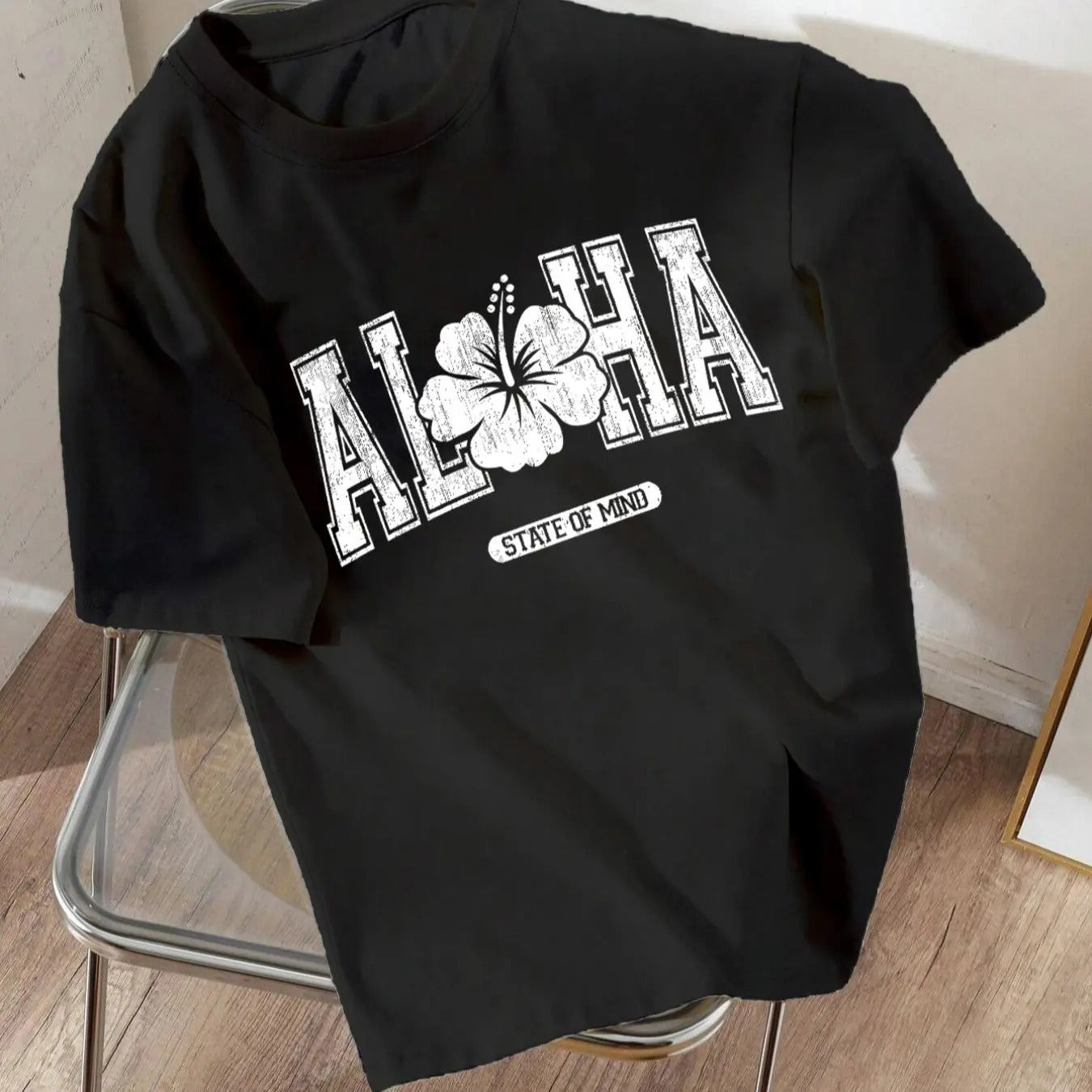 Women'WB shield Floral & Letter Print Round Neck Tee, Casual Short Sleeve Crew Neck T-shirt for Daily Wear, Ladies...
