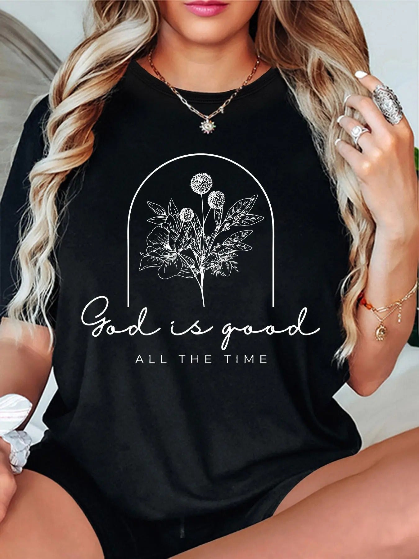 Women'WB shield Floral & Letter Print Round Neck Tee, Trendy Casual Short Sleeve T-shirt for Daily Wear, Ladies Summer...