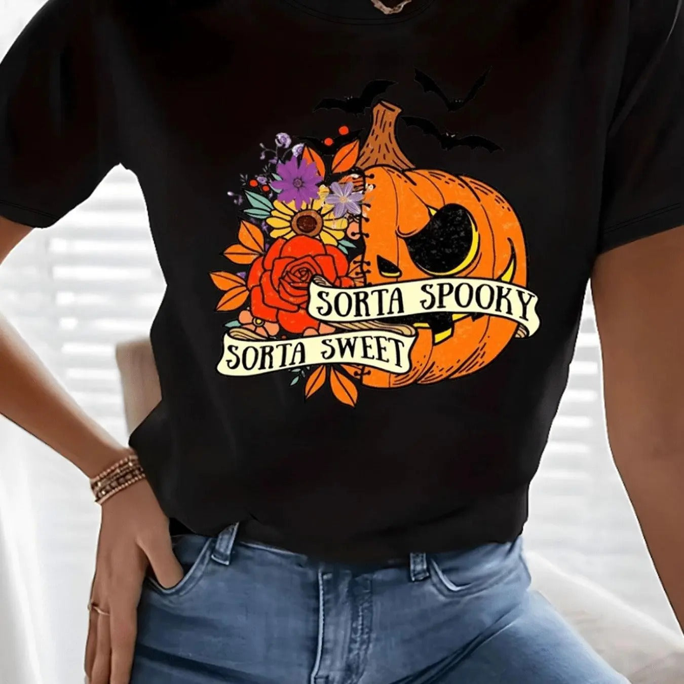 Women'WB shield Floral & Pumpkin Print Round Neck Tee, Fashion Casual Crew Neck T-Shirt for Daily Holiday Vacation...