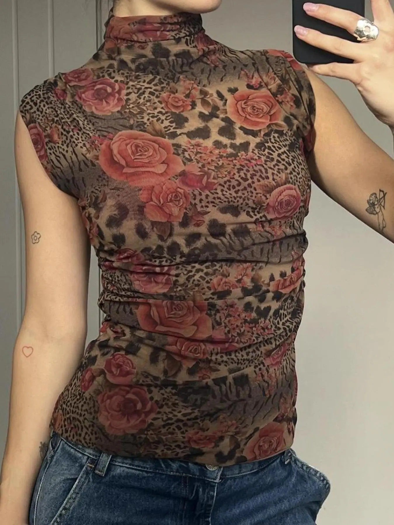 Women'WB shield Floral Print Tank Top, Y2K Casual Sleeveless Top for Summer, Women'WB shield Clothing for Daily Wear...