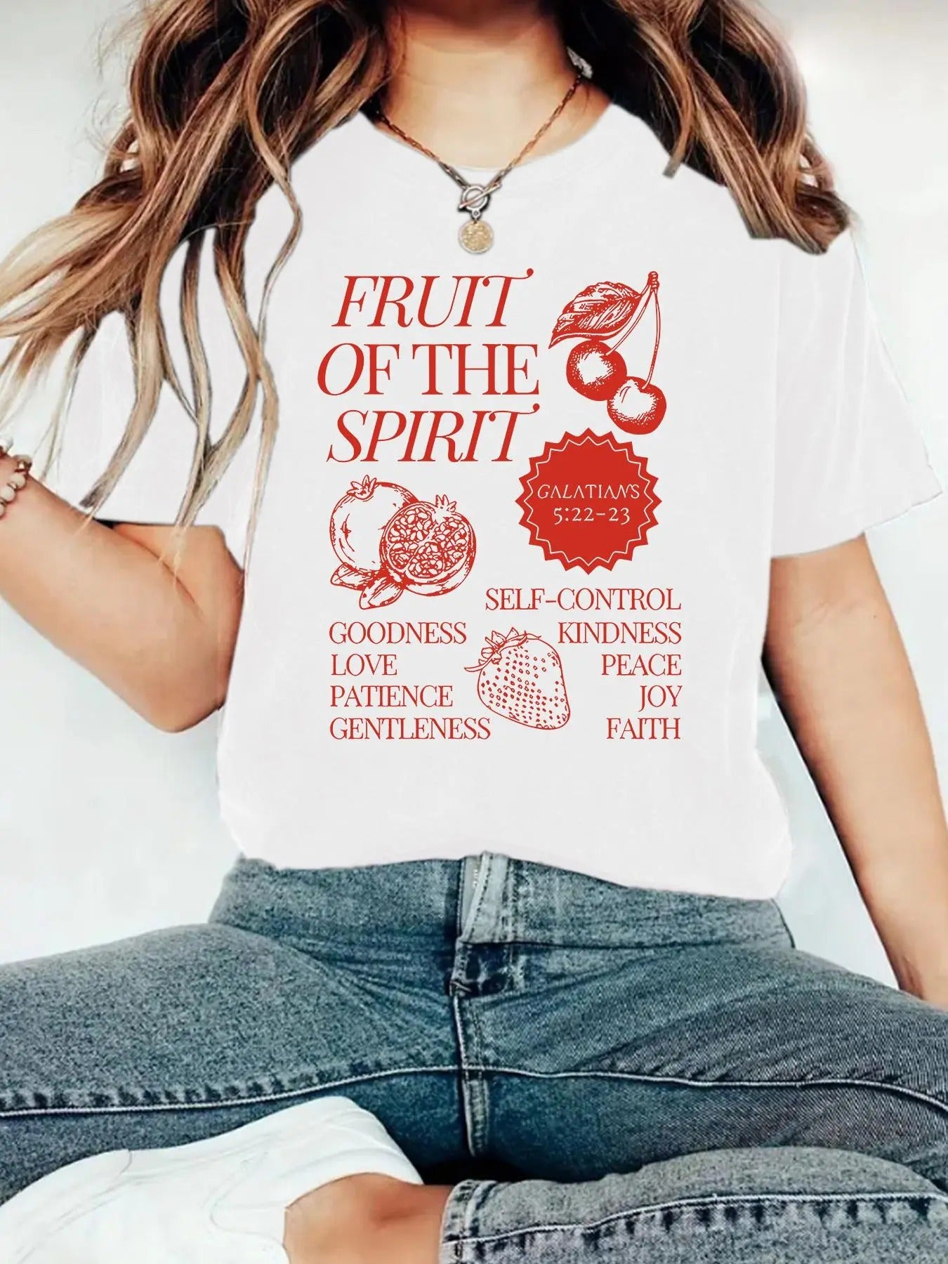 Women'WB shield Fruit & Letter Round Neck Tee, Vintage Trendy Casual Short Sleeve T-shirt for Daily Wear, Ladies Summer...
