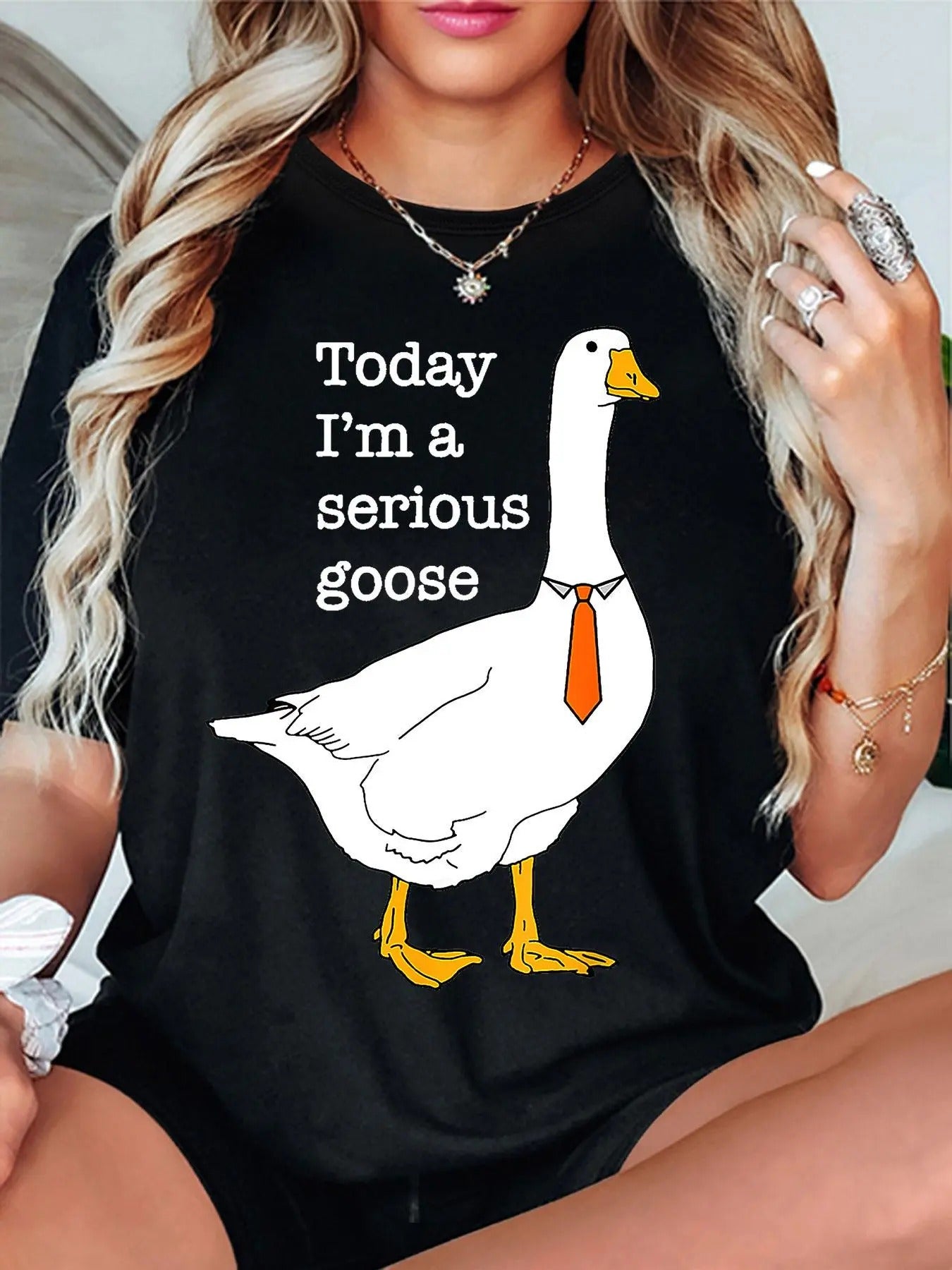 Women'WB shield Goose & Letter Print Round Neck Tee, Fashion Casual Crew Neck T-shirt for Daily Holiday Vacation Outdoor...