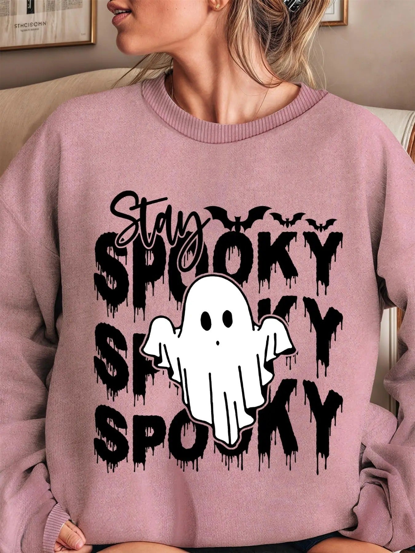 Women'WB shield Halloween Cartoon Ghost Graphic Print Crew Neck Sweatshirt, Casual Drop Shoulder Long Sleeve Pullover,...