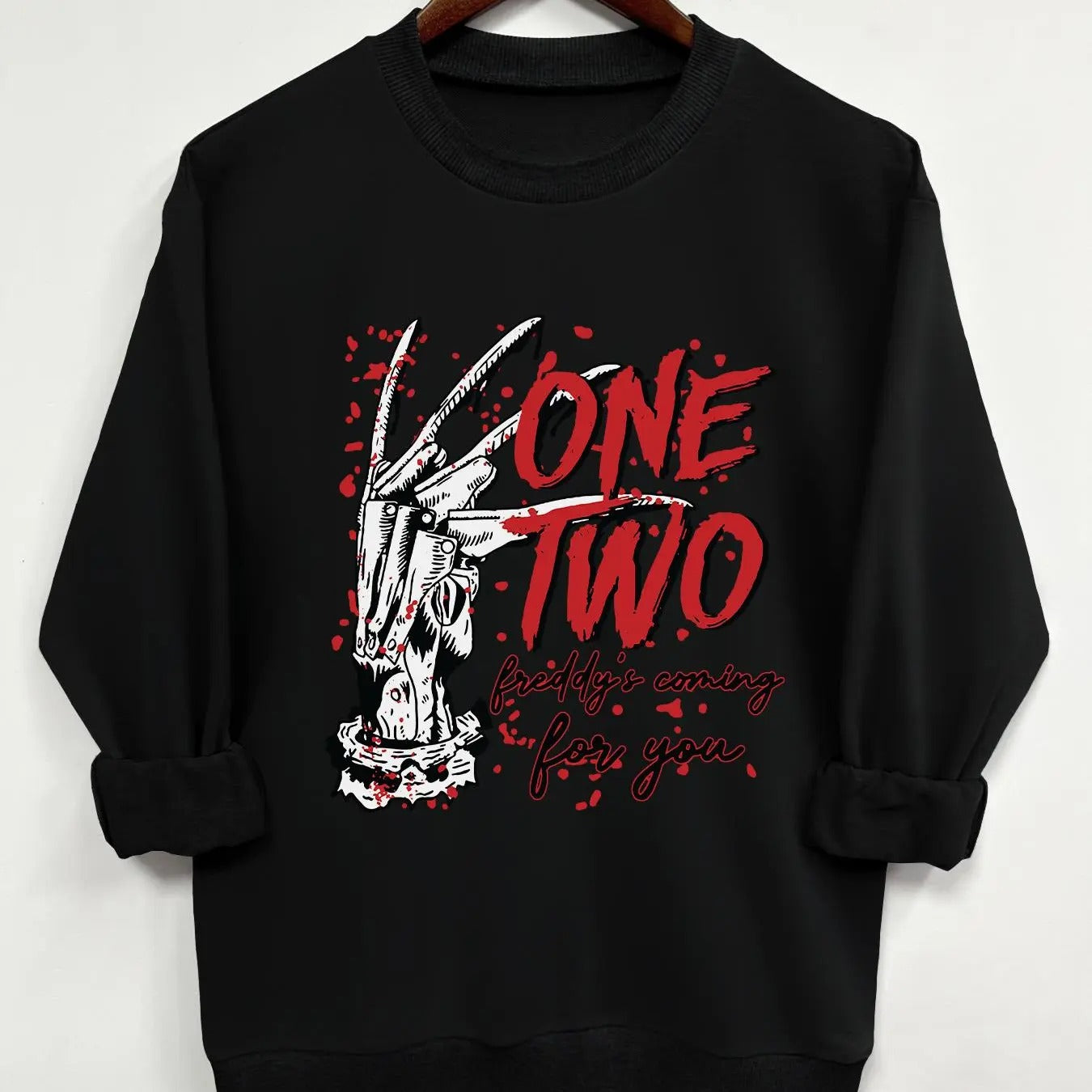 Women'WB shield Halloween Letter Print Round Neck Sweatshirt, Casual Long Sleeve Pullover for Fall & Winter, Women'WB...