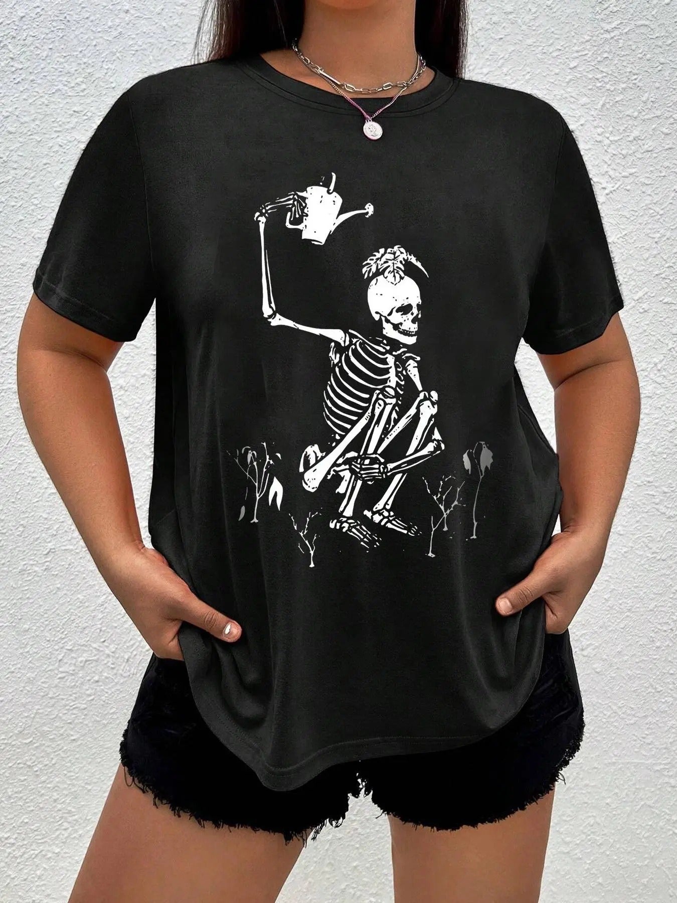 Women'WB shield Halloween Skull Print Round Neck Drop Shoulder Tee, Fashion Casual Crew Neck T-Shirt for Daily Holiday...