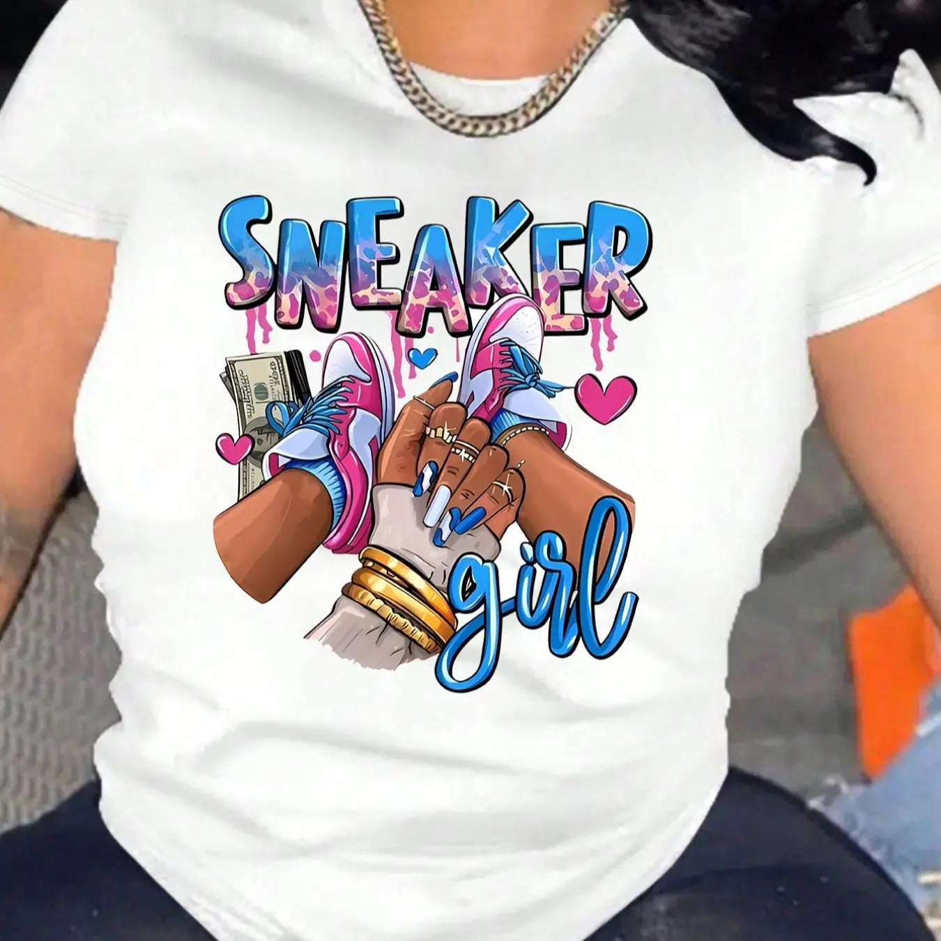 Women'WB shield Hand & Sneaker Print Round Neck Tee, Fashion Casual Letter Graphic Crew Neck Short Sleeve T-shirt for...