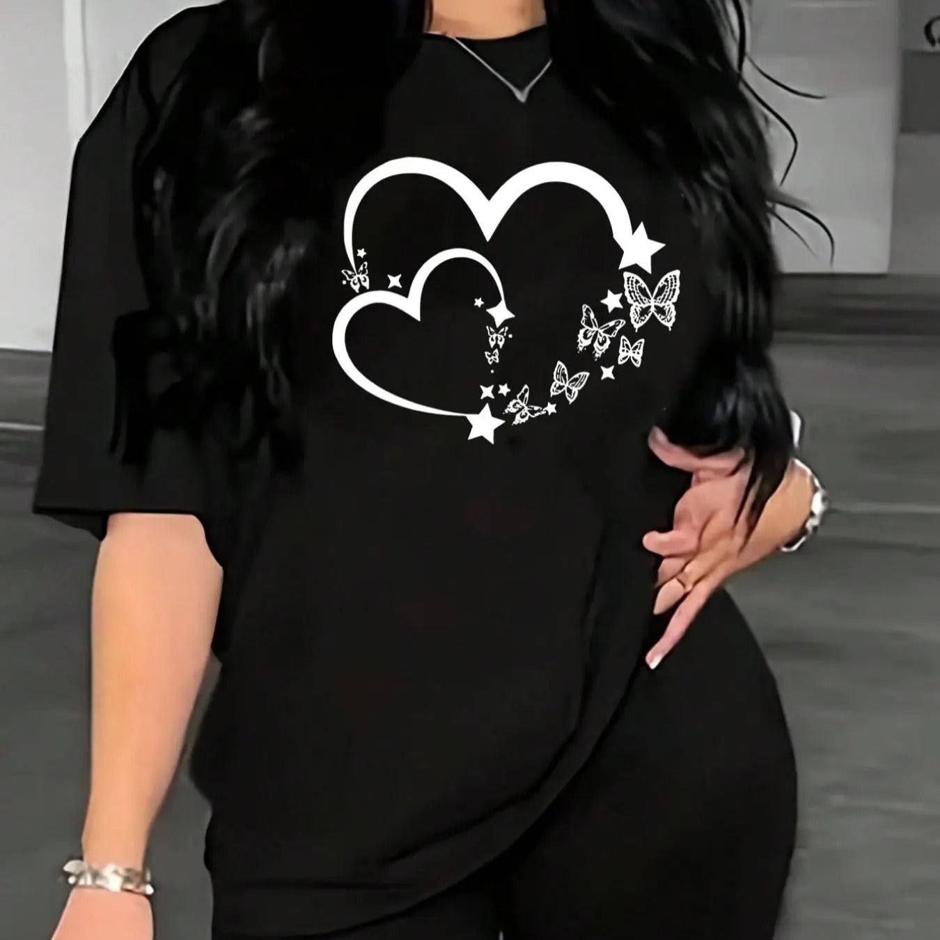 Women'WB shield Heart & Butterfly Print Round Neck Tee, Fashion Casual Drop Shoulder Short Sleeve T-shirt, Ladies Summer...