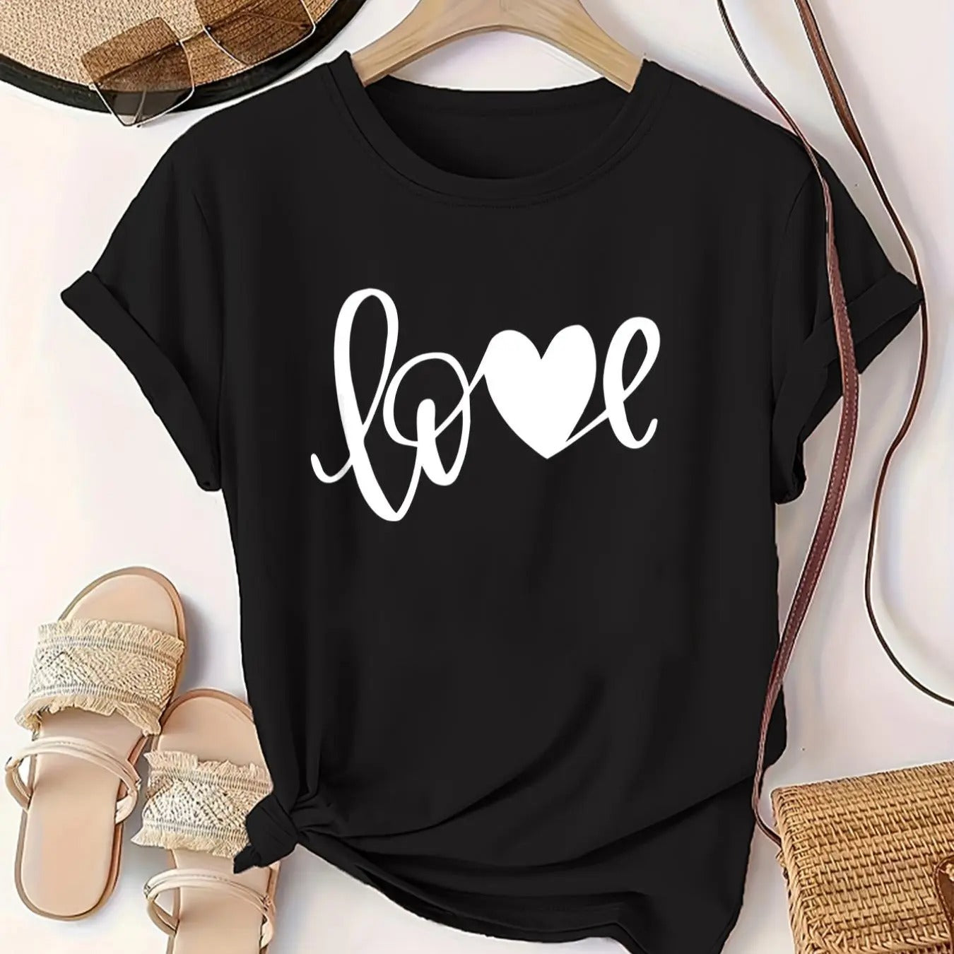 Women'WB shield Heart & Letter Print Round Neck Tee, Casual Short Sleeve T-shirt for Daily Wear, Ladies TNF for Spiky...
