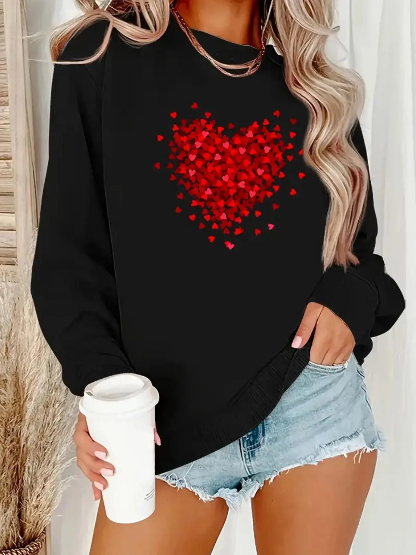 Women'WB shield Heart Print Crew Neck Pullover, Fashion Casual Long Sleeve Sweatshirt for Daily Holiday Outdoor Wear,...