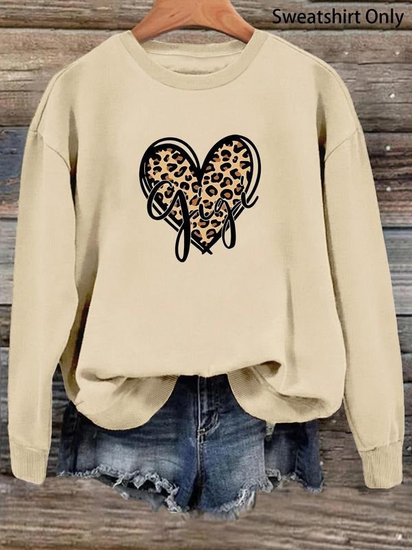 Women'WB shield Heart Print Drop Shoulder Sweatshirt, Casual Long Sleeve Round Neck Pullover for Fall & Winter, Ladies...