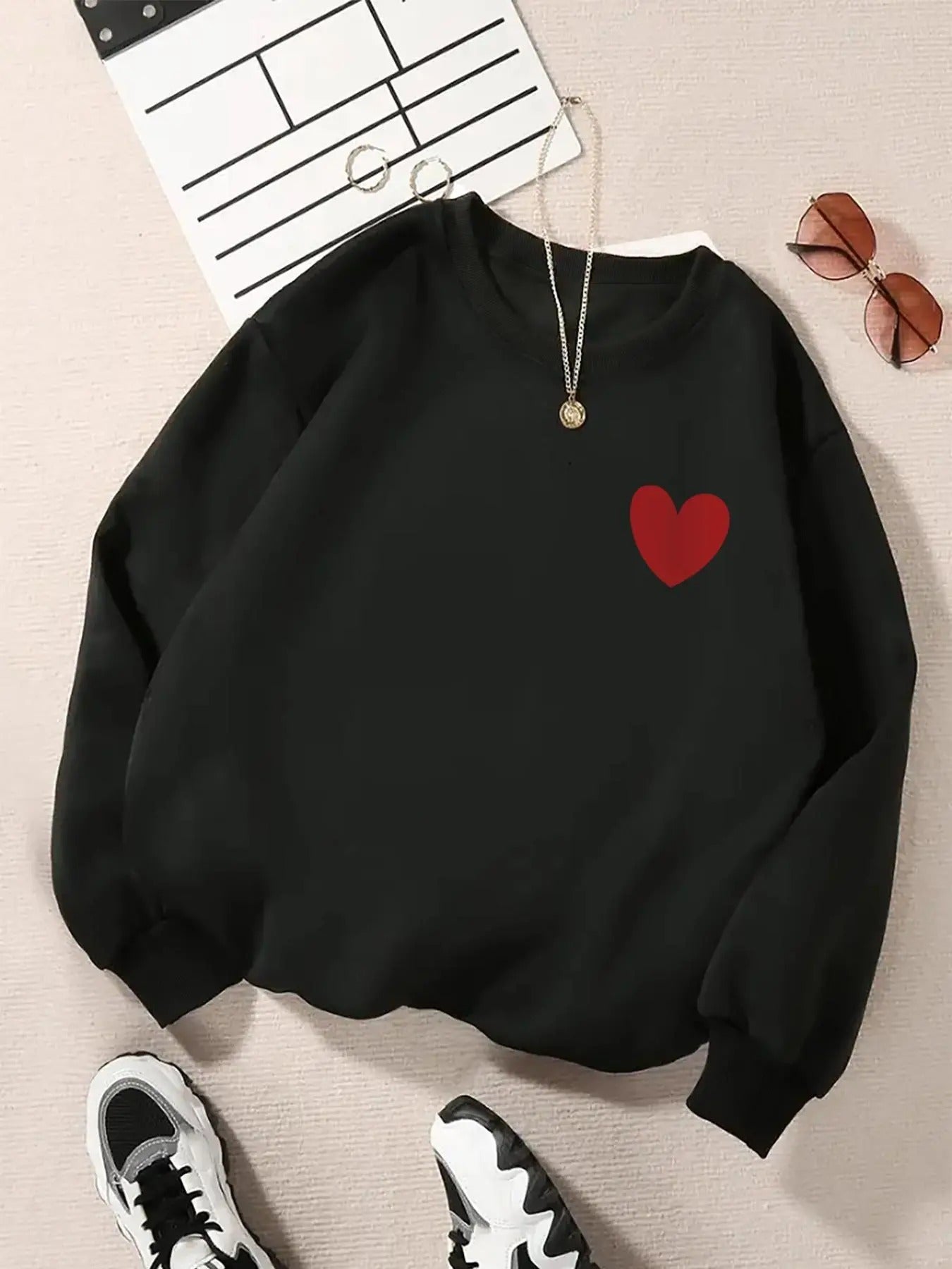 Women'WB shield Heart Print Round Neck Sweatshirt, Casual Long Sleeve Crew Neck Pullover for Daily Wear, Ladies TNF for...