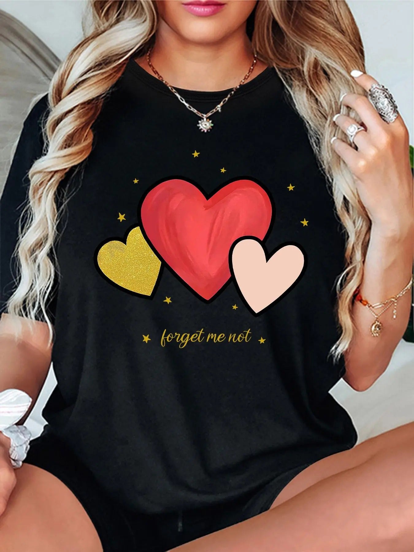 Women'WB shield Heart Print Round Neck Tee, Casual Short Sleeve Crew Neck T-shirt for Summer, Fashion Women'WB shield Top...