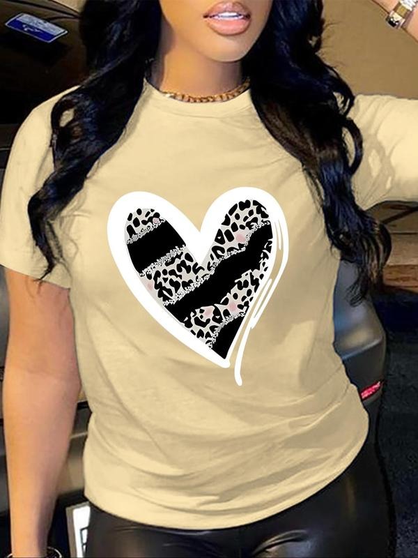 Women'WB shield Heart Print Round Neck Tee, Fashion Casual Crew Neck T-shirt for Daily Holiday Vacation Outdoor Wear,...