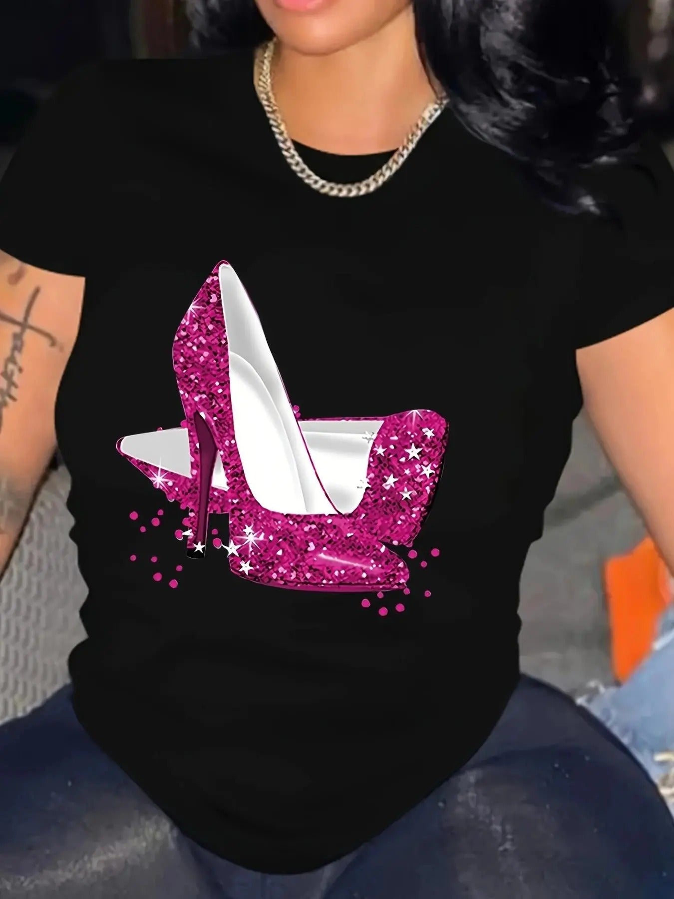 Women'WB shield High Heel Print Round Neck Tee, Fashion Casual Crew Neck T-shirt for Daily Holiday Vacation Outdoor Wear,...