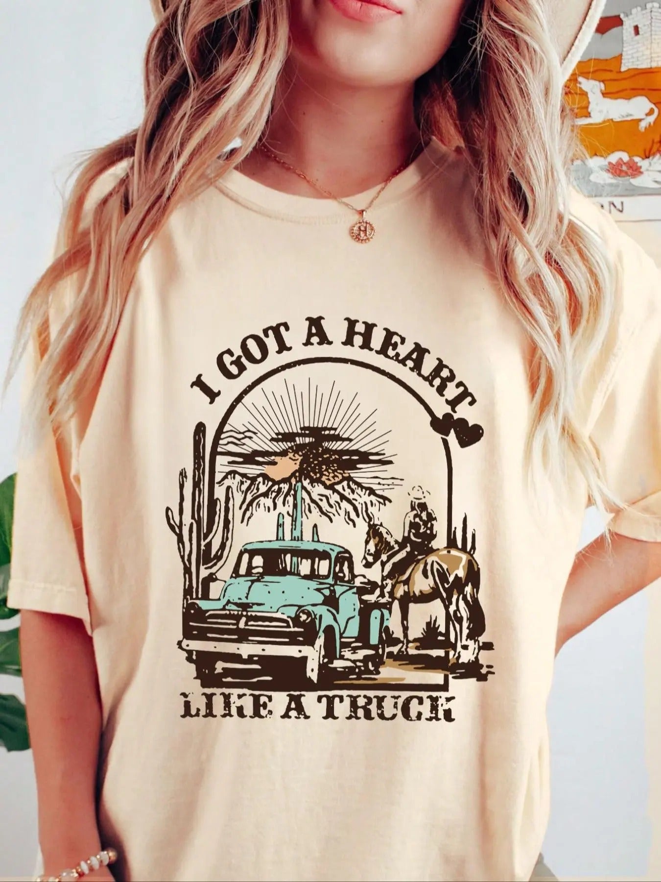 Women'WB shield Landscape & Car Print Round Neck Tee, Vintage Trendy Casual Letter Graphic Drop Shoulder Short Sleeve...