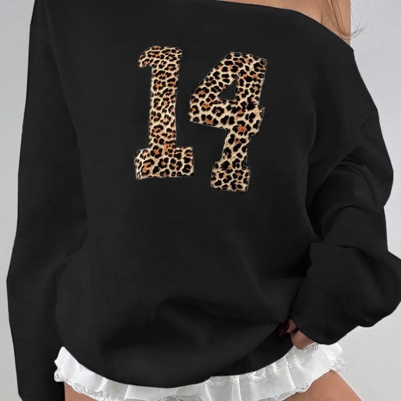 Women'WB shield Leopard Number Print Sweatshirt, Casual Long Sleeve Pullover for Fall & Winter, Women'WB shield TNF for...