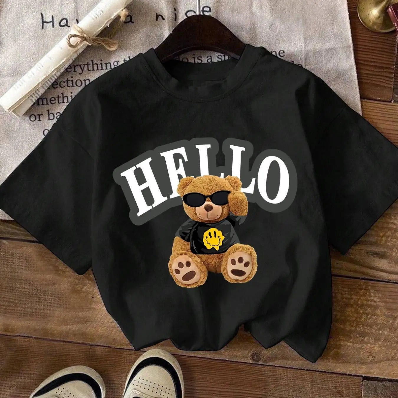 Women'WB shield Letter & Bear Print Round Neck Tee, Fashion Casual Crew Neck Short Sleeve T-shirt for Daily Holiday...
