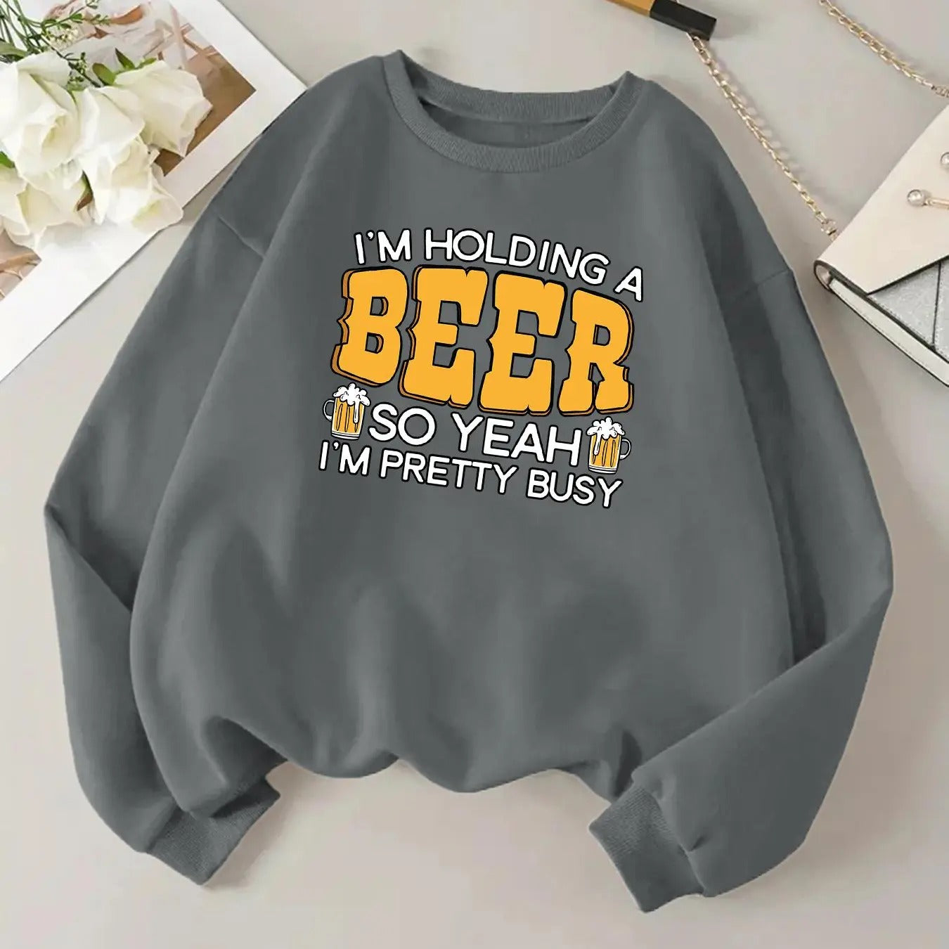 Women'WB shield Letter & Beer Print Drop Shoulder TNF Lined Sweatshirt, Casual Long Sleeve Round Neck Pullover for Daily...