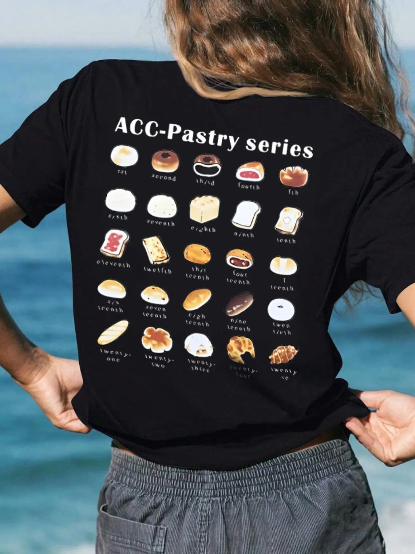 Women'WB shield Letter & Bread Print Round Neck Tee, Vintage Trendy Casual Pastry Short Sleeve T-shirt for Daily Wear,...