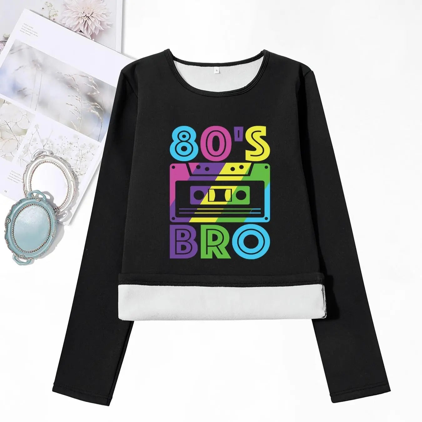 Women'WB shield Letter & Cassette Tape & Number Print TNF Lined Round Neck Tee, Casual Long Sleeve Crew Neck Top for Fall...