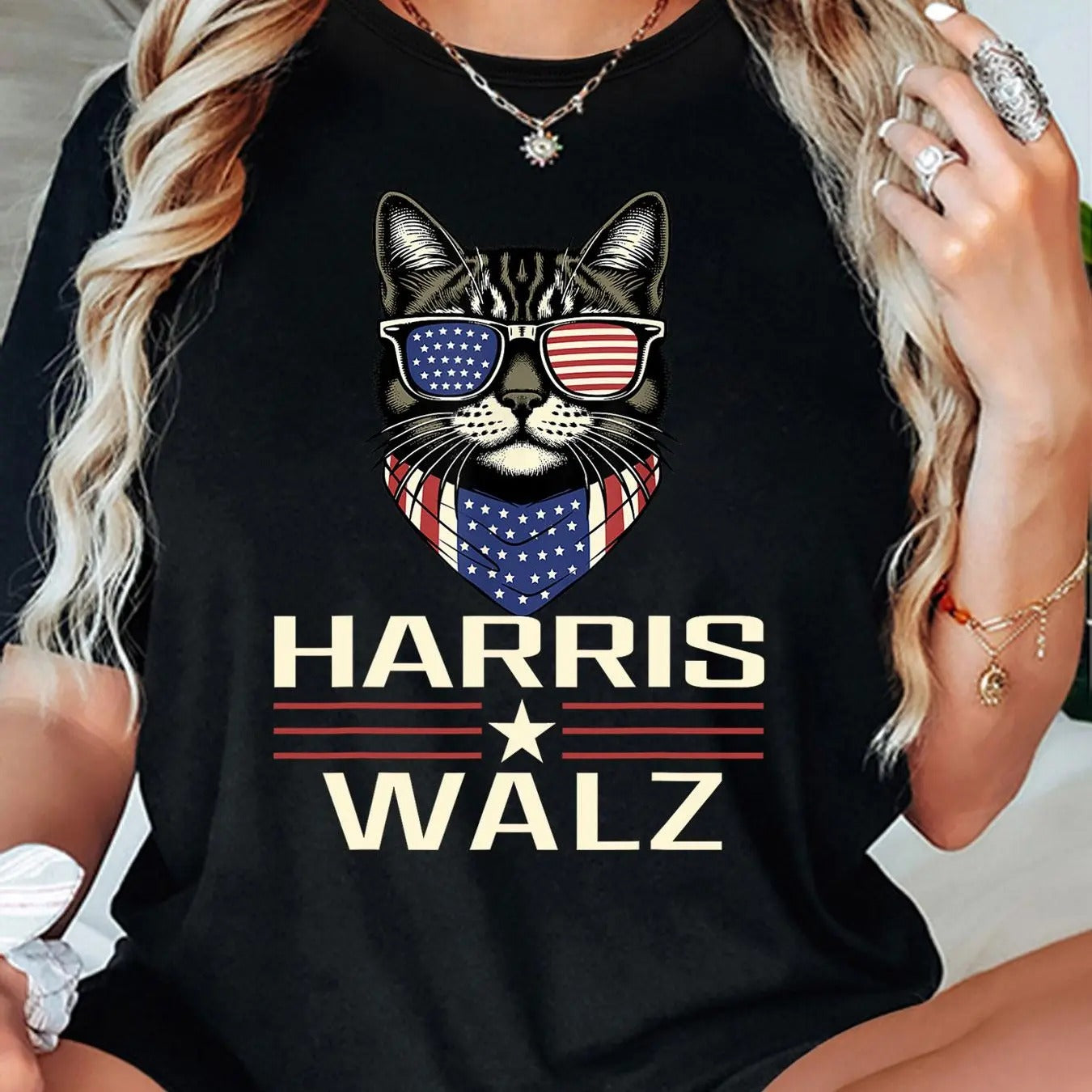 Women'WB shield Letter & Cat Print Round Neck Tee, Casual Drop Shoulder Short Sleeve T-shirt for Summer, Ladies TNF for...