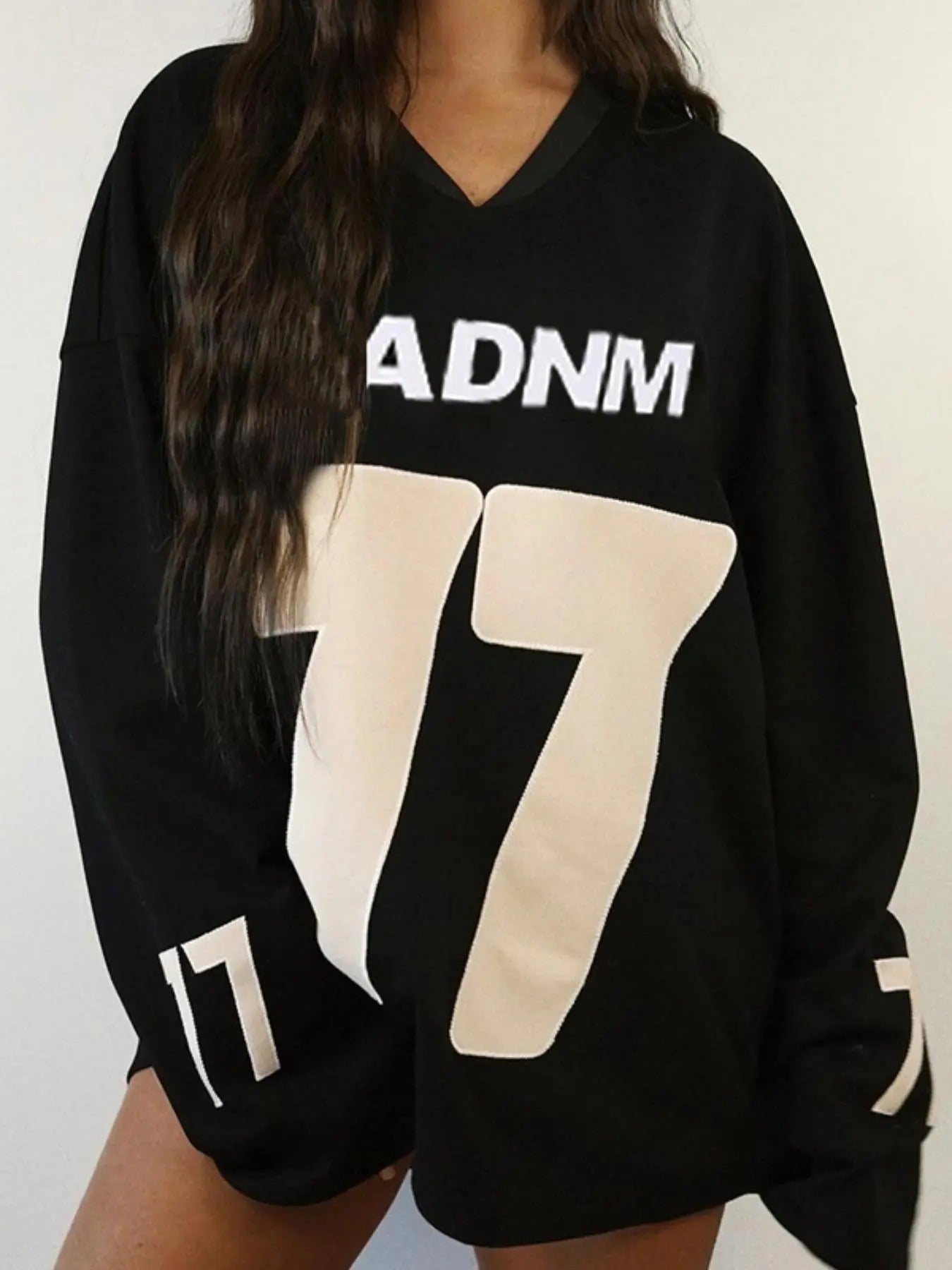 Women'WB shield Letter & Figure Print Drop Shoulder Sweatshirt, Casual Long Sleeve Superhero team Neck Pullover for Fall...