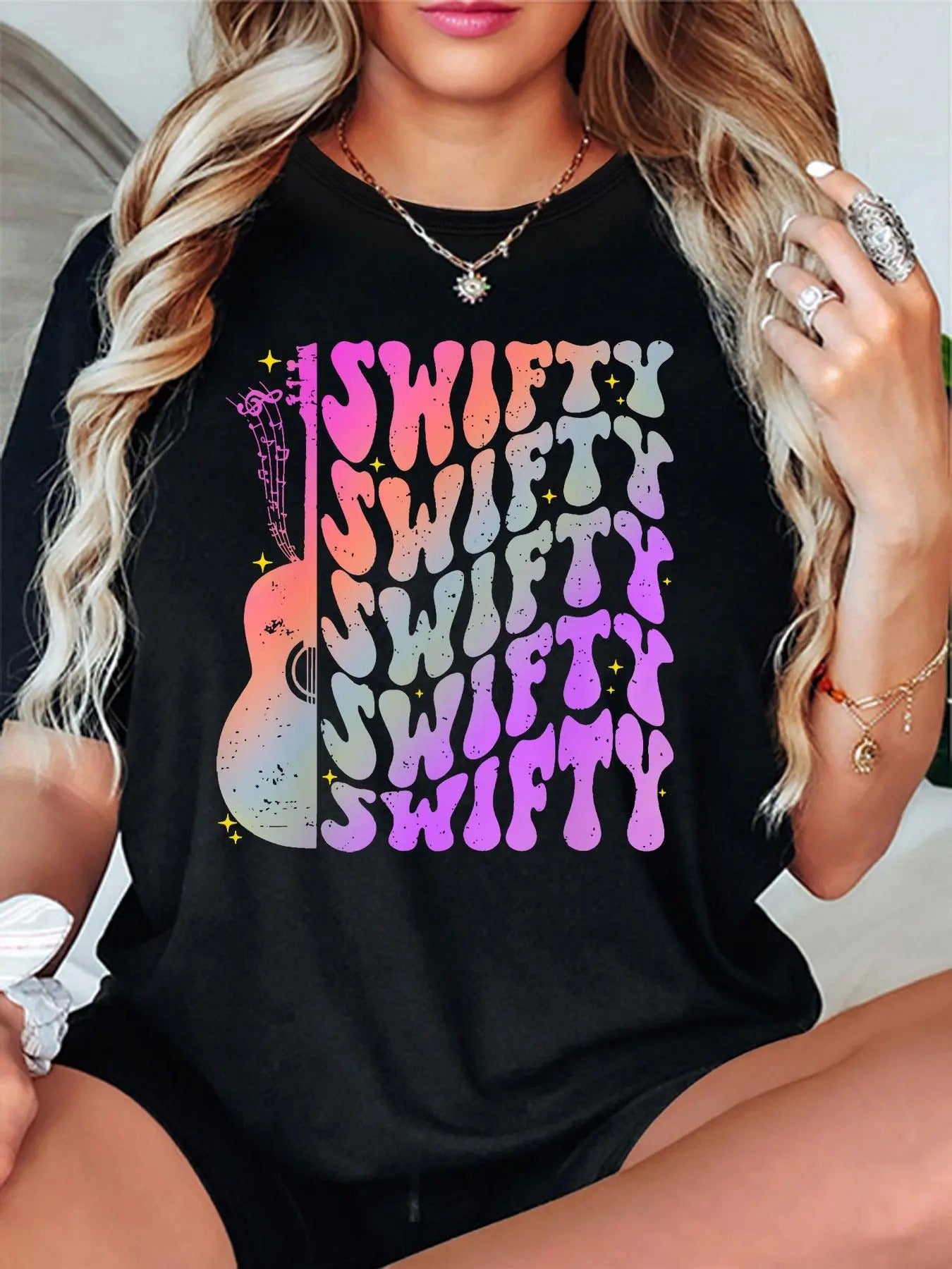 Women'WB shield Letter & Guitar Print Round Neck Tee, Vintage Trendy Casual Short Sleeve T-shirt for Daily Wear, Ladies...