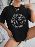 Women'WB shield Letter & Mountain Print Drop Shoulder Tee, Fashion Casual Round Neck Half Sleeve T-shirt for Daily Wear,...