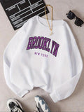 Women'WB shield Letter Print Drop Shoulder Sweatshirt, Casual Long Sleeve Round Neck Pullover for Fall & Winter, Ladies...