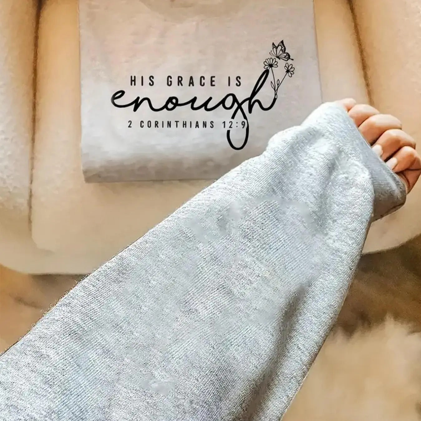 Women'WB shield Letter Print Drop Shoulder Sweatshirt, Casual Long Sleeve Round Neck Pullover for Fall & Winter, Women'WB...