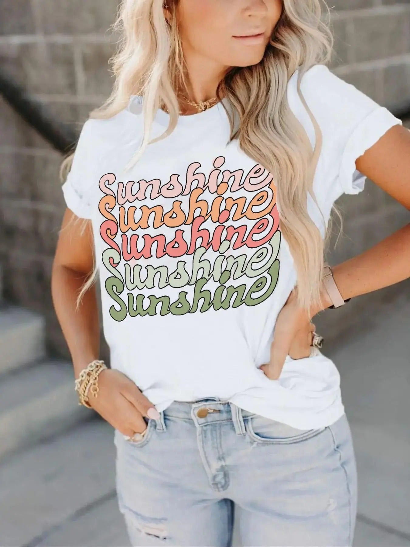 Women'WB shield Letter Print Round Neck Graphic Tee, Fashion Casual Fitted Short Sleeve T-Shirt for Daily Wear, Ladies...