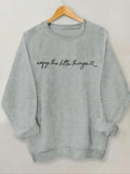 Women'WB shield Letter Print Round Neck Sweatshirt, Casual Long Sleeve Crew Neck Pullover for Spring & Fall, Fashion...