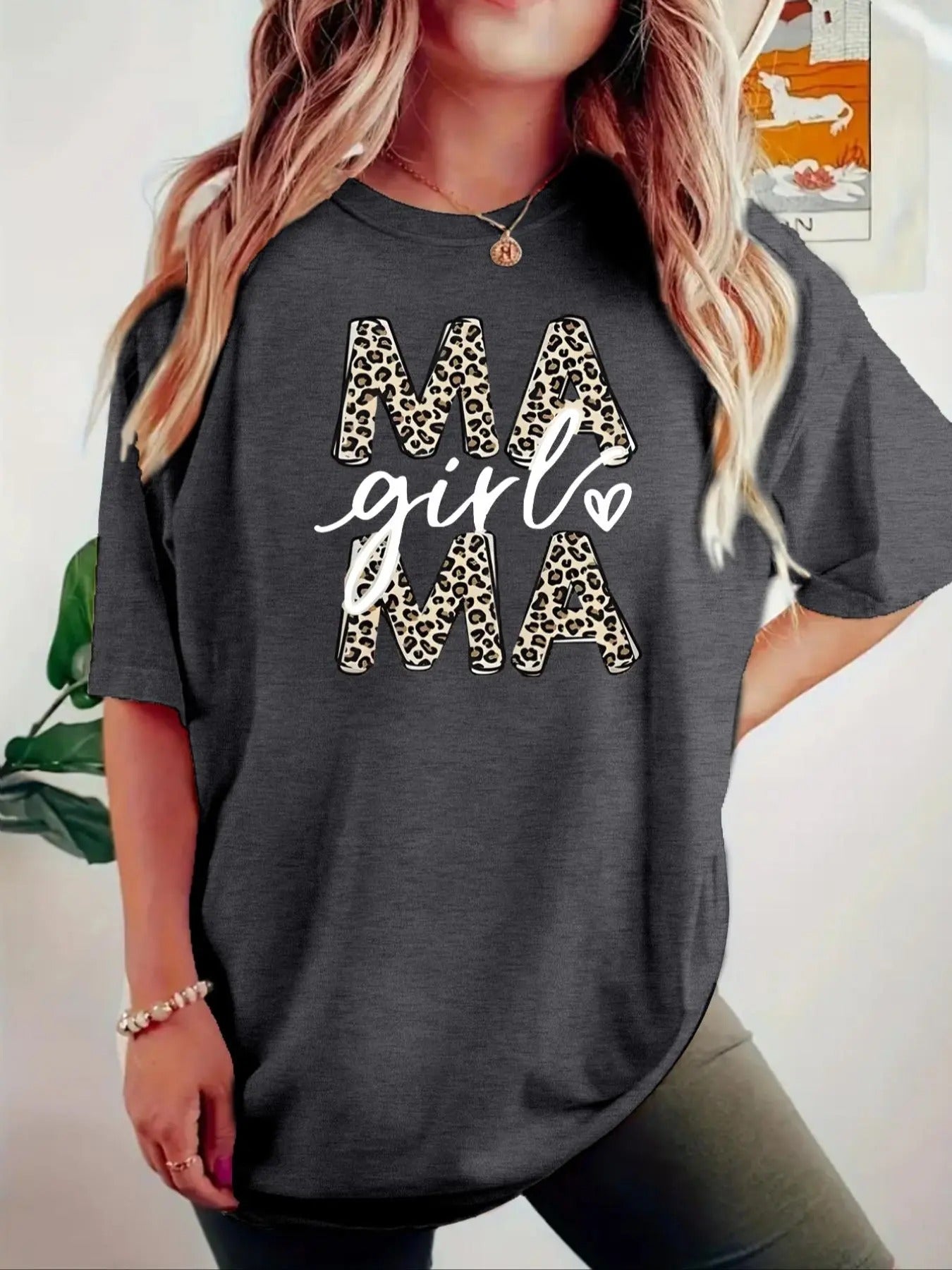 Women'WB shield Letter Print Round Neck Tee, Fashion Casual Crew Neck T-Shirt for Daily Holiday Vacation Outdoor Wear,...