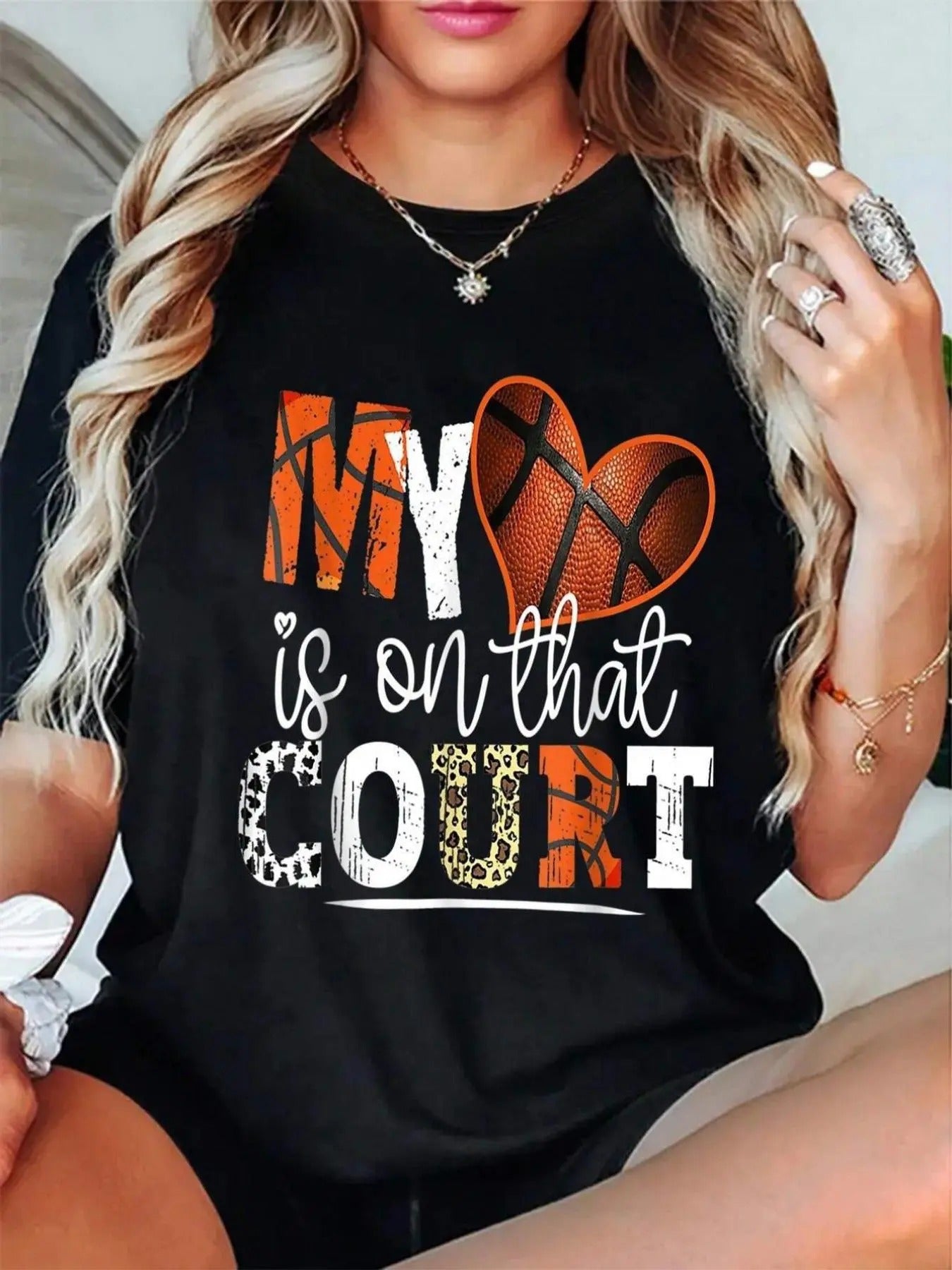 Women'WB shield Letter Print Round Neck Tee, Fashion Casual Crew Neck T-shirt for Daily Holiday Vacation Outdoor Wear,...
