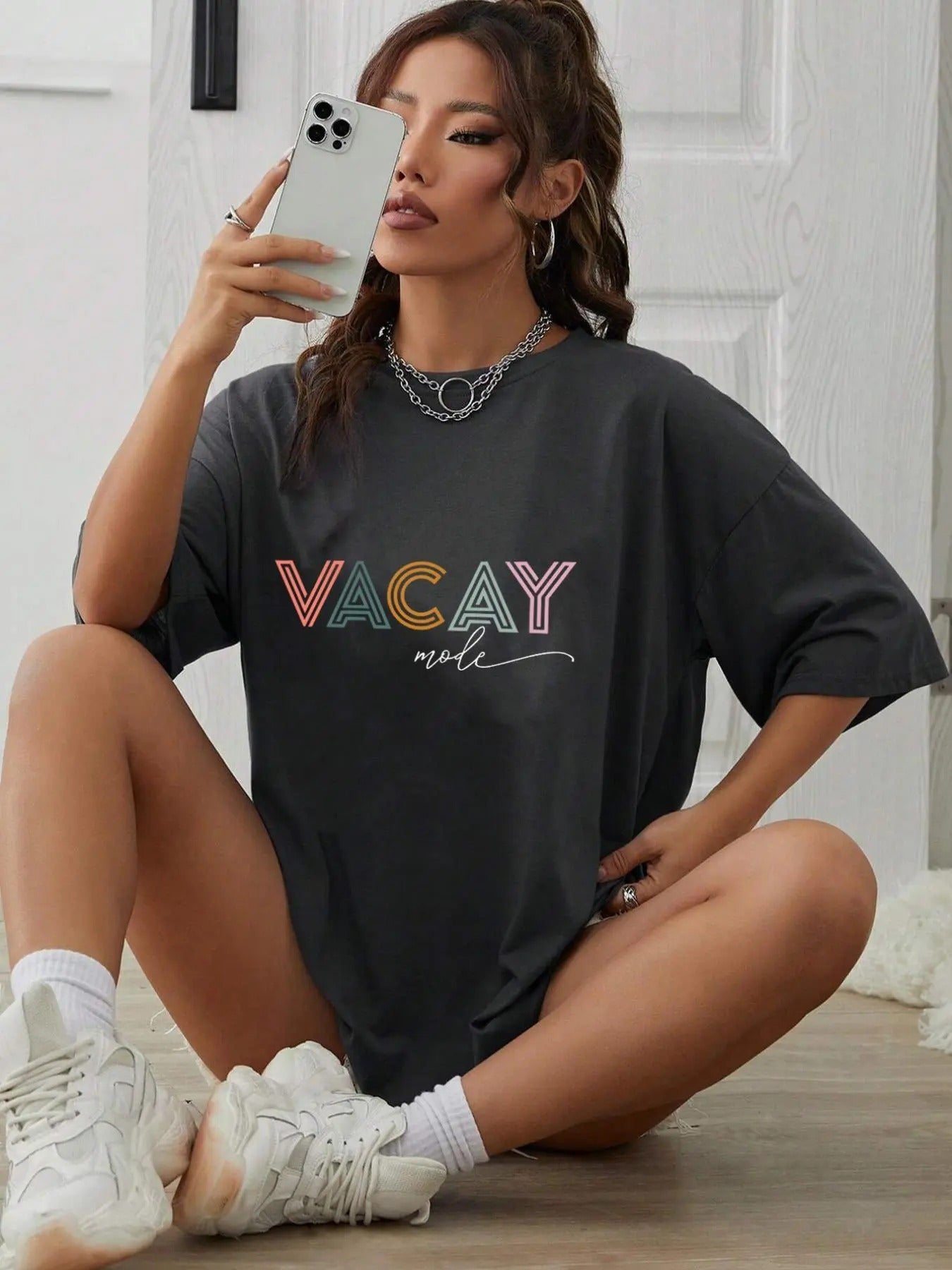 Women'WB shield Letter Print Round Neck Tee, Fashion Casual Crew Neck T-shirt for Daily Holiday Vacation Outdoor Wear,...
