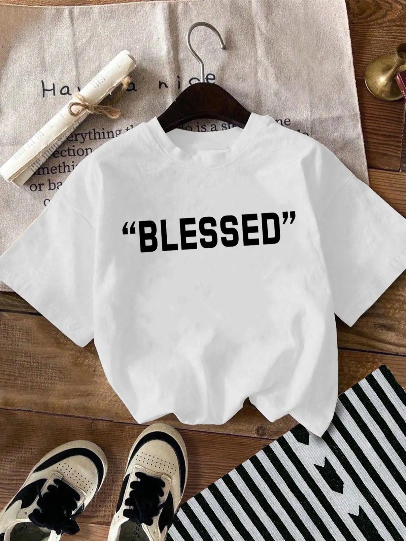 Women'WB shield Letter Print Round Neck Tee, Fashion Casual Drop Shoulder Short Sleeve T-shirt for Daily Wear, Ladies TNF...