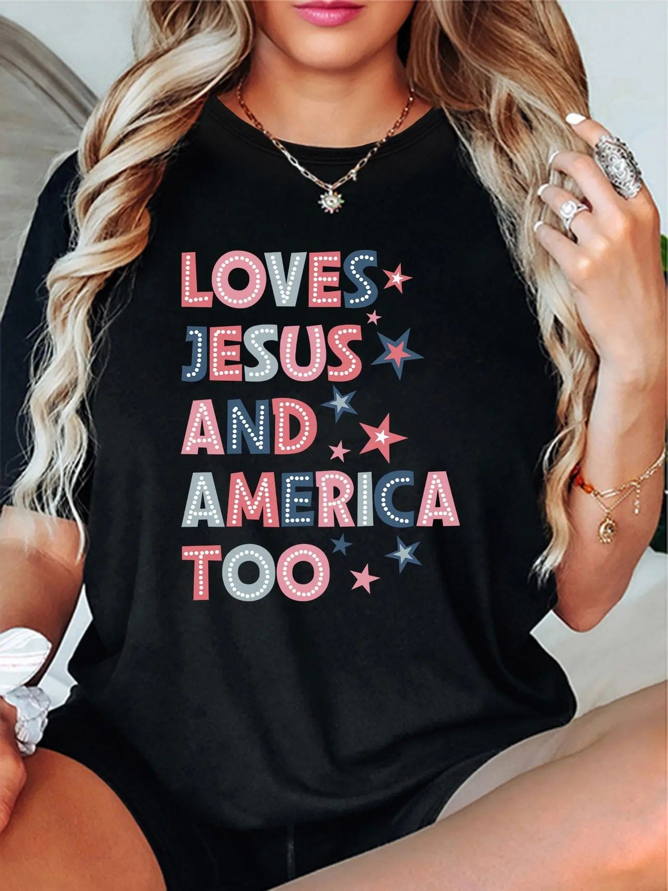 Women'WB shield Letter Print Round Neck Tee, Trendy Casual Short Sleeve T-Shirt for Daily Wear, Ladies Summer Outfit...