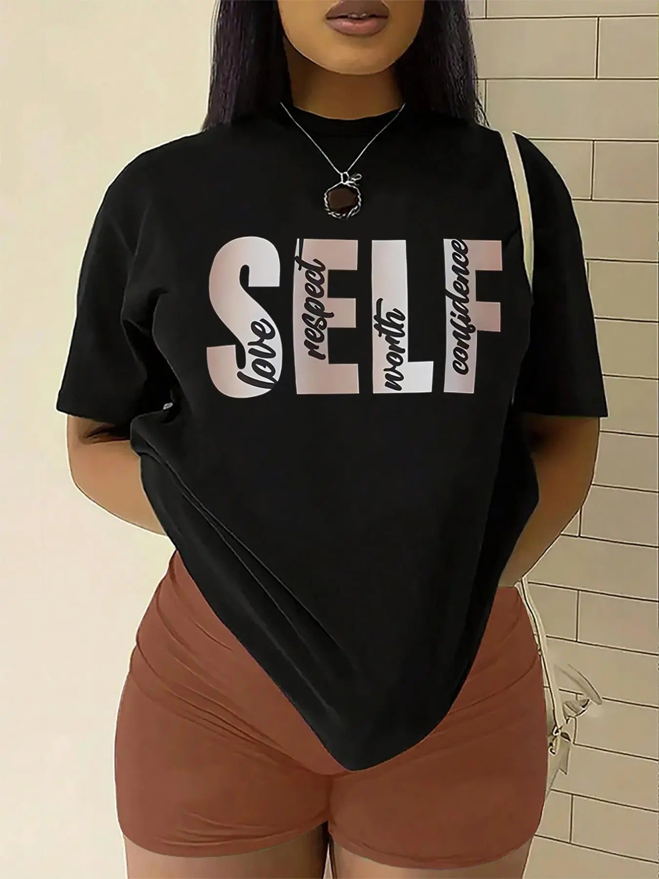 Women'WB shield Letter Print Round Neck Tee, Vintage Trendy Casual Short Sleeve T-shirt for Daily Wear, Ladies Spiky hair...