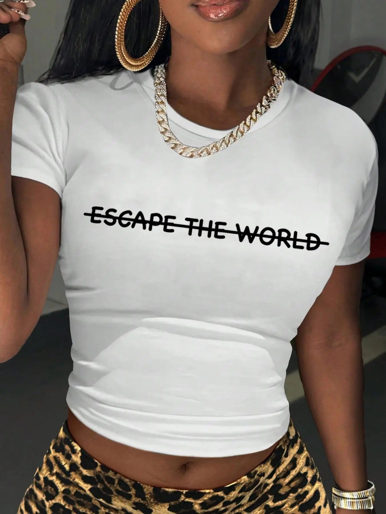 Women'WB shield Letter Slogan Print Round Neck Crop Tee, Y2K Casual Slim-fitting Short Sleeve T-shirt, Ladies Summer TNF...