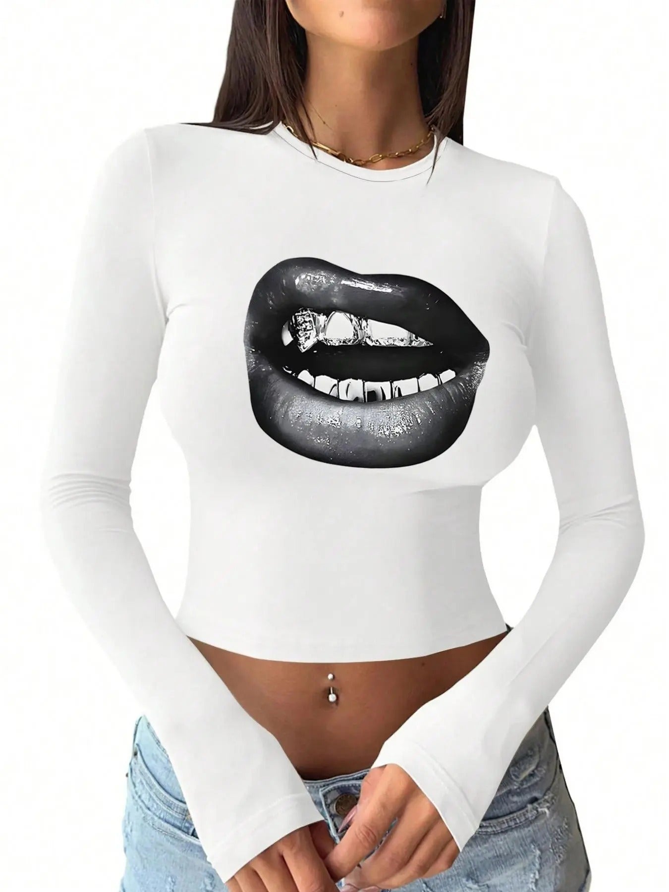 Women'WB shield Lip & Teeth Print Round Neck Tee, Fashion Casual Crew Neck T-shirt for Daily Holiday Vacation Outdoor...