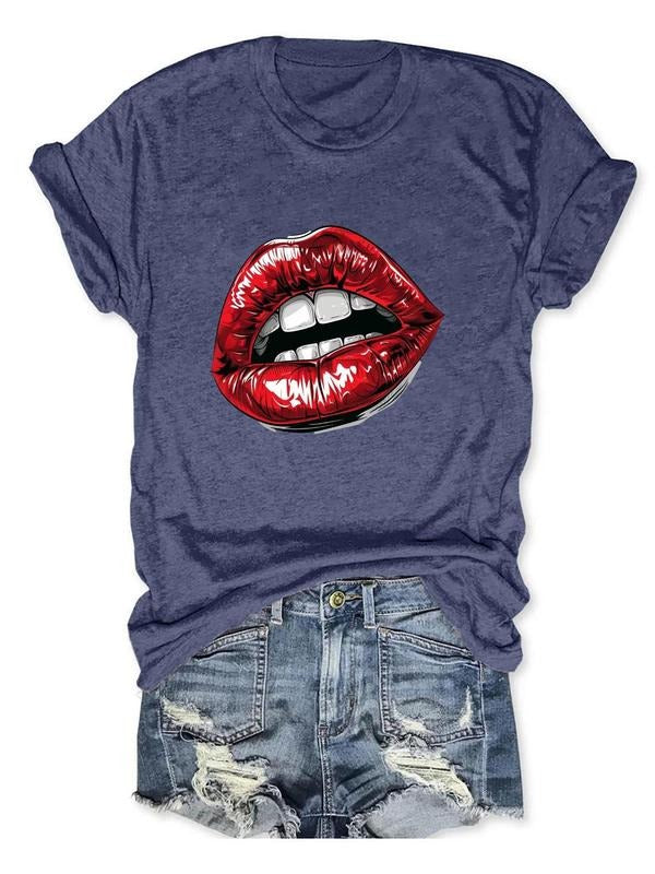 Women'WB shield Lip Print Round Neck Tee, Fashion Short Sleeve Crew Neck T-Shirt, Ladies TNF for Spiky hair fighters...