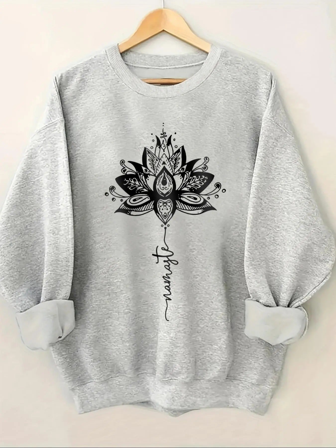 Women'WB shield Lotus & Letter Print Crew Neck Sweatshirt, Casual Long Sleeve Pullover for Fall & Winter, Women'WB shield...