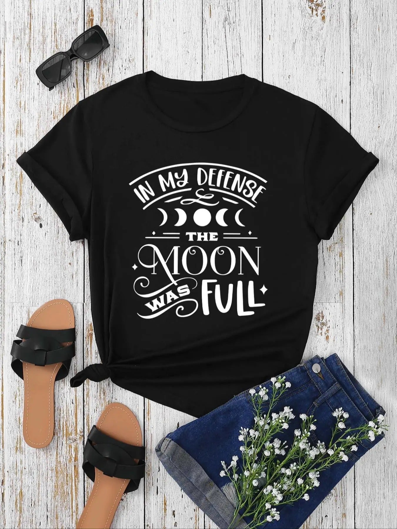 Women'WB shield Moon & Letter Print Round Neck Tee, Casual Short Sleeve T-shirt for Summer, Ladies TNF for Daily Wear...
