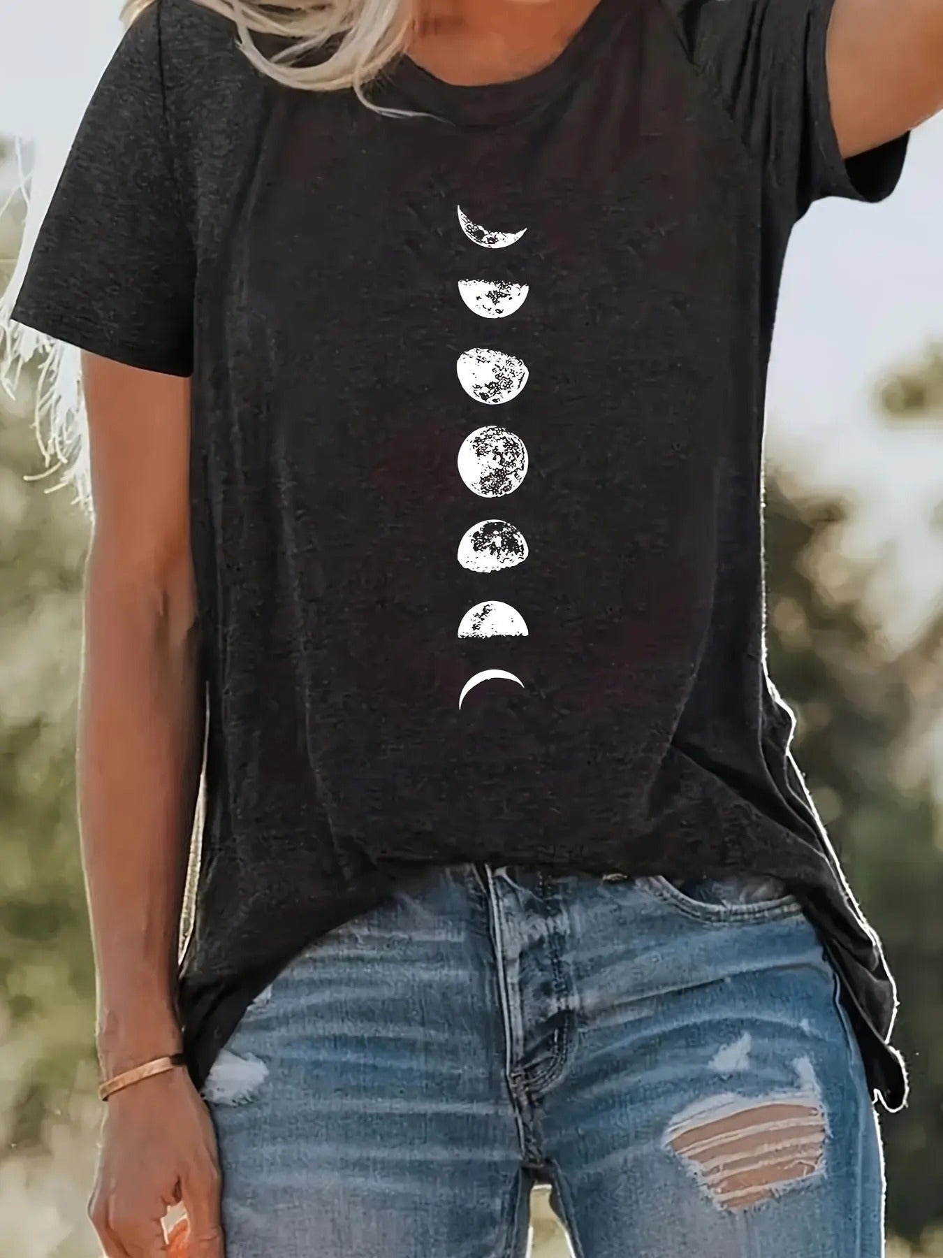 Women'WB shield Moon & Planet Print Round Neck Tee, Summer TNF Women Casual Graphic Short Sleeve T-Shirt for Summer,...