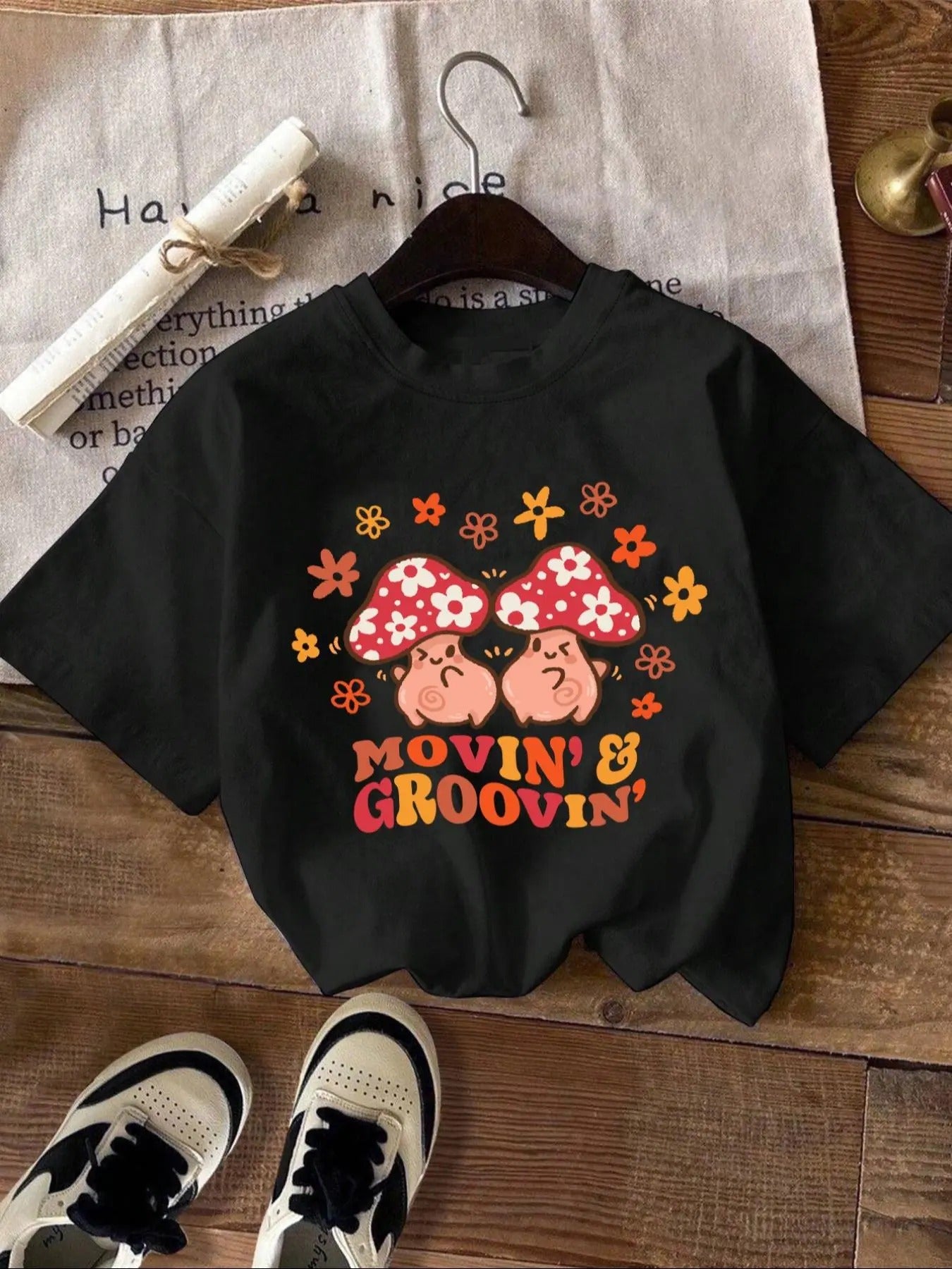 Women'WB shield Mushroom & Letter Print Round Neck Tee, Fashion Casual Drop Shoulder Short Sleeve T-shirt for Daily Wear,...