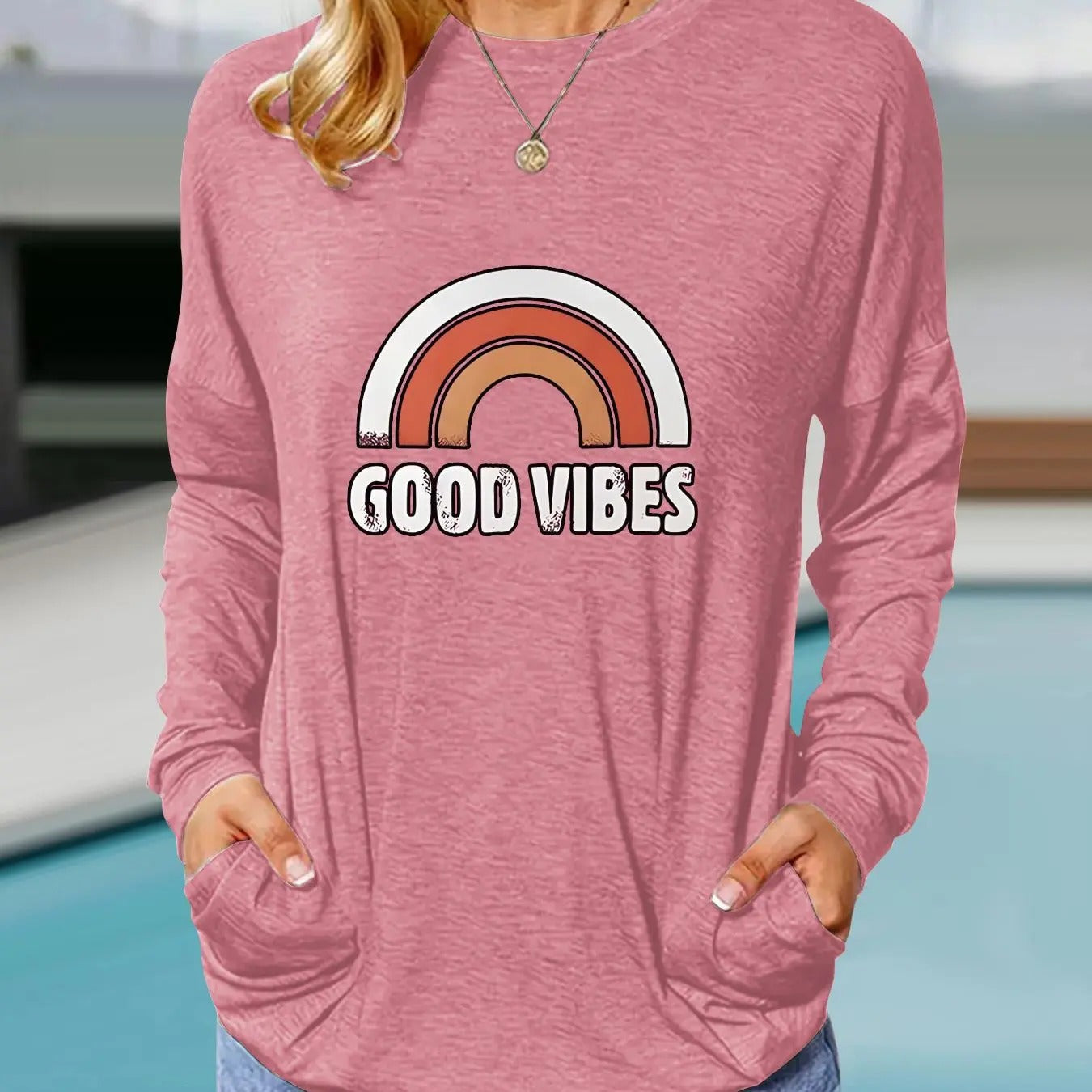 Women'WB shield Round Neck Tee, Fashion Casual Crew Neck Long Sleeve T-shirt for Daily Holiday Vacation Outdoor Wear,...