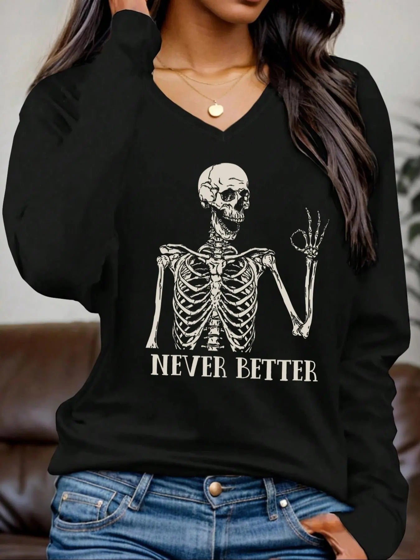 Women'WB shield Skeleton & Letter Print Superhero team Neck Tee, Halloween TNF Casual Long Sleeve T-Shirt for Fall &...