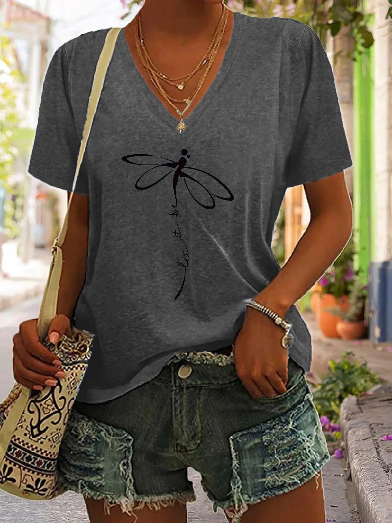 Women'WB shield Slogan Print Round Neck Tee, Fashion Casual Crew Neck T-Shirt for Daily Holiday Vacation Outdoor Wear,...