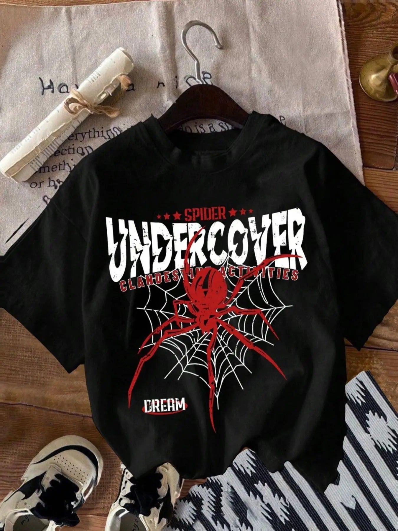 Women'WB shield Spider Print Round Neck Drop Shoulder Tee, Fashion Casual Crew Neck Short Sleeve T-Shirt for Daily...