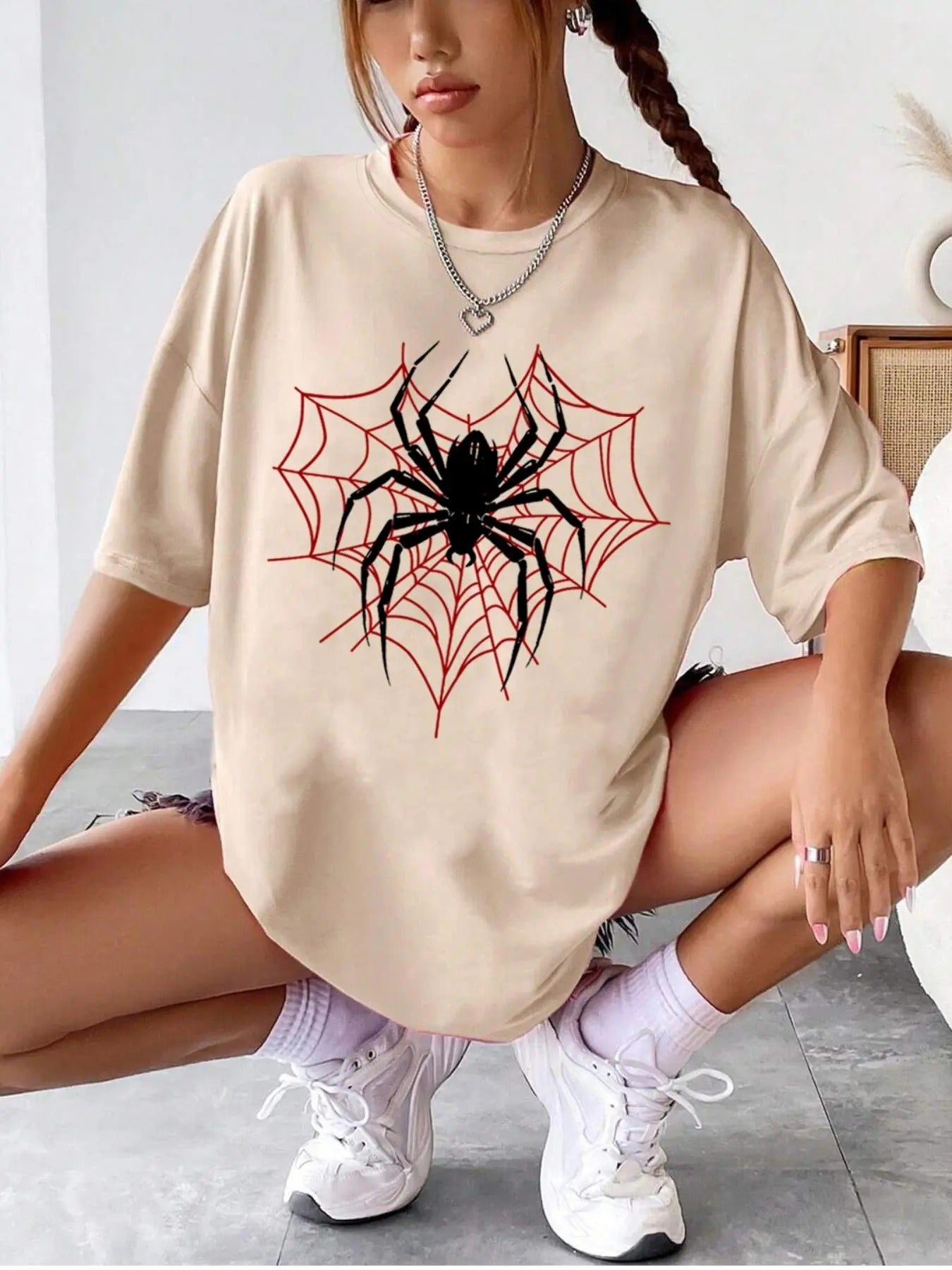 Women'WB shield Spider Print Round Neck Tee, Fashion Casual Half Sleeve T-shirt for Daily Holiday Vacation Outdoor Wear,...